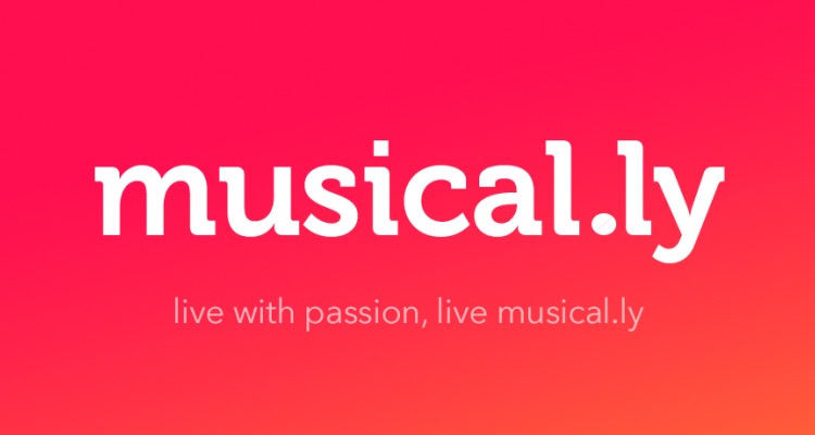 TikTok byla původně skvělá aplikace musical.ly, které podstoupila rebrandingem, jelikož název musical.ly  nebyl vhodný pro celosvětovou expanzi a tak od té doby známe aplikaci TikTok.
