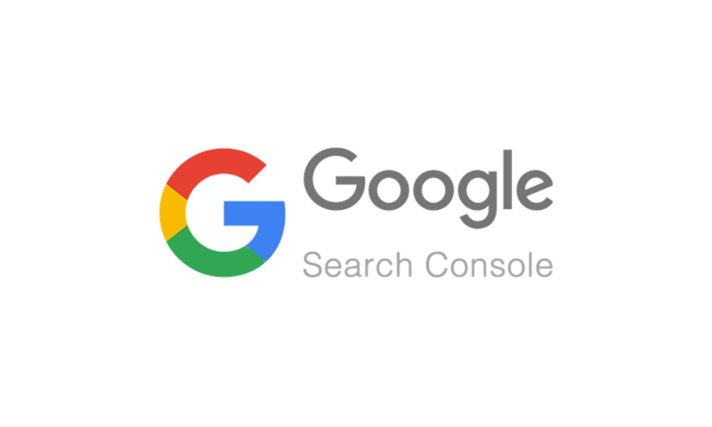 Založte si Google Search Console a používejte ji, je to skvělý nástroj jak sledovat SEO výkonnost vašeho webu a také jak ho dále optimalizovat. TO samé platí i pro jednotlivé stránky.